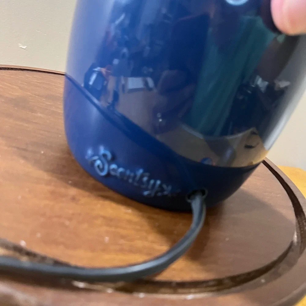 Scentsy West Virginia University WVU Mountaineers Wax Warmer Blue Gold DSW-NCAA